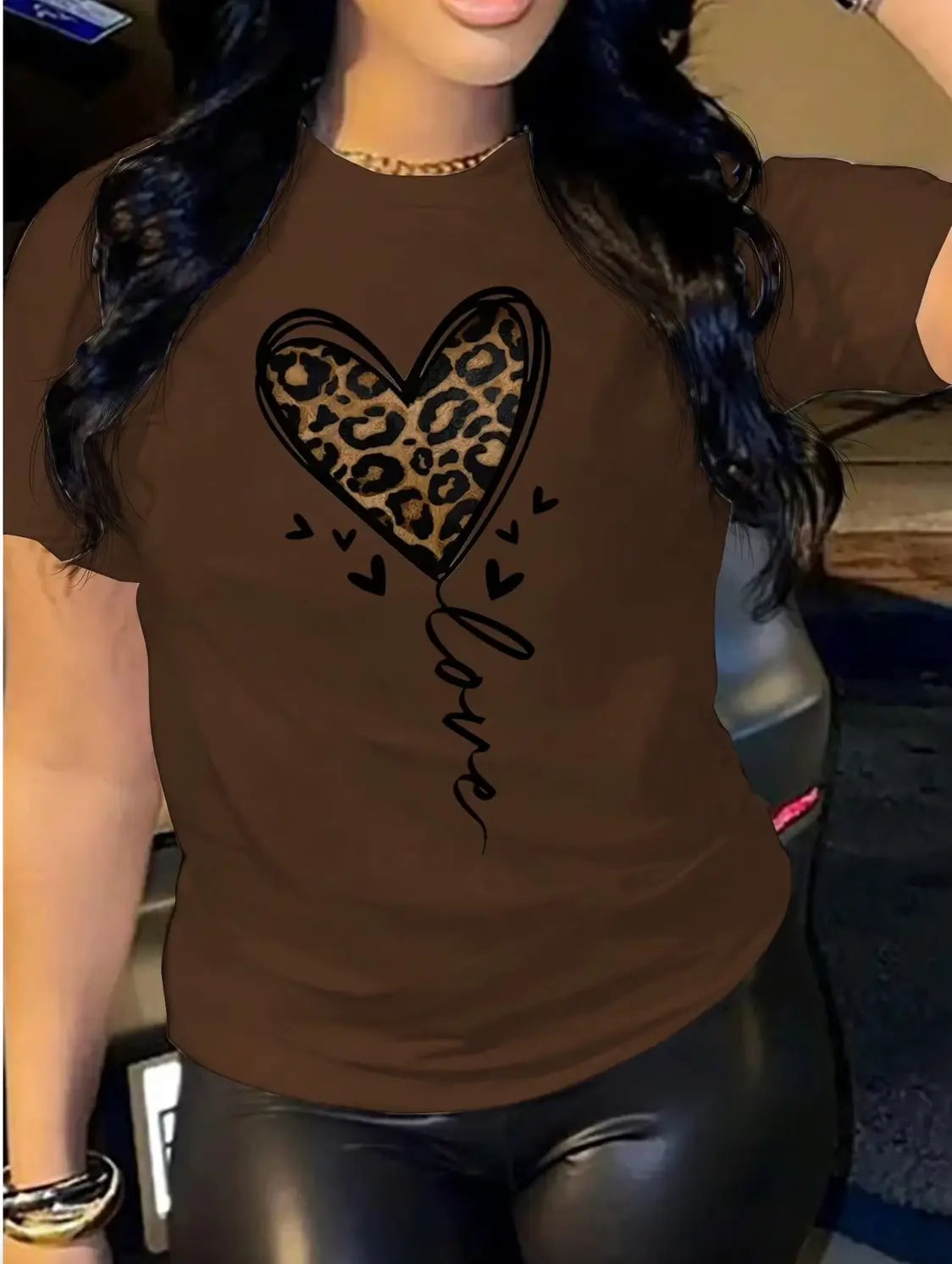 New Fendiz Leopard love Print T-shirts Casual Round Neck Colorful Heart Short Sleeves Fendiz