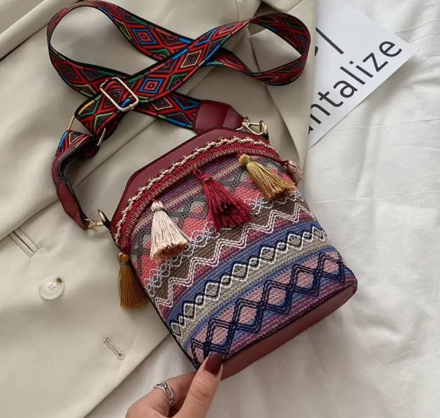 Ethnic Bucket Bags Weave Hobo PU Tassel Shoulder Bags Retro Women Fringe Bohemian Handbag