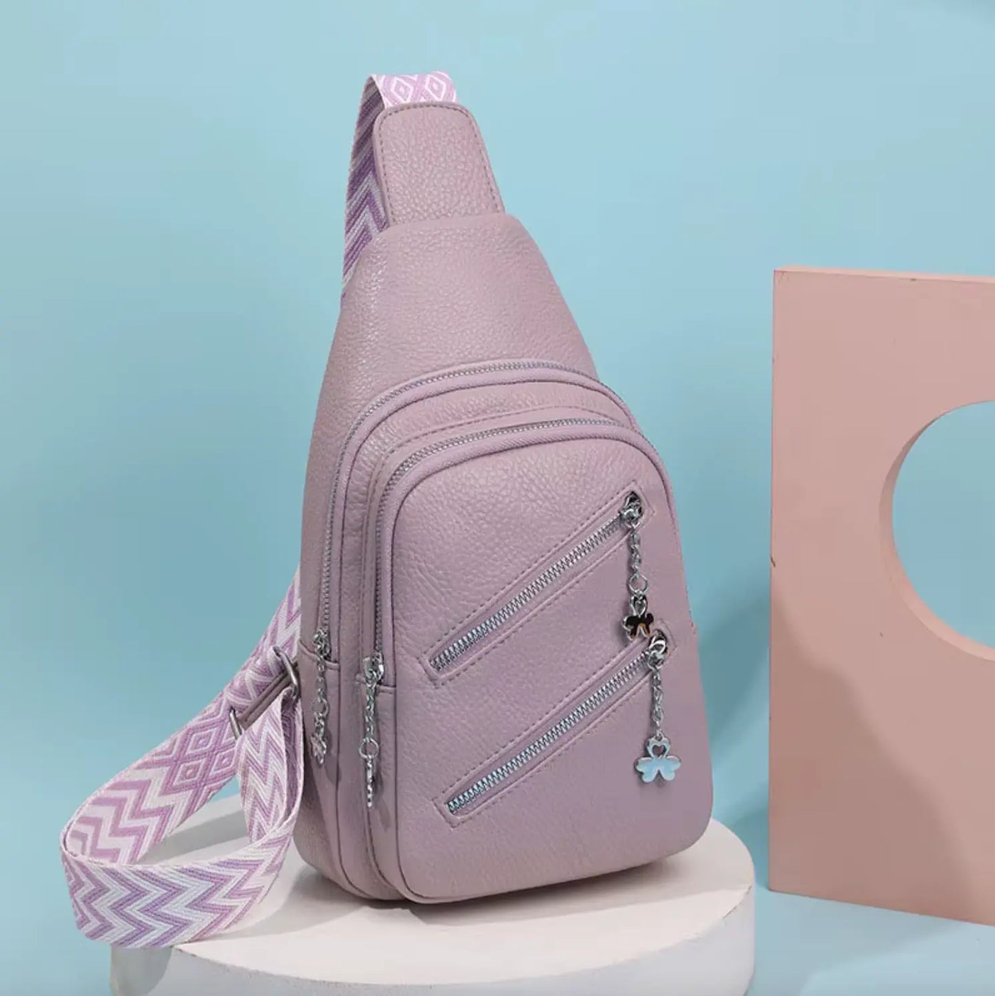 Fendiz Sling Bag Cross Body Bag Trendy Leather Crossbody Purse Chest Bag with Adjustable Guitar Strap for Travel