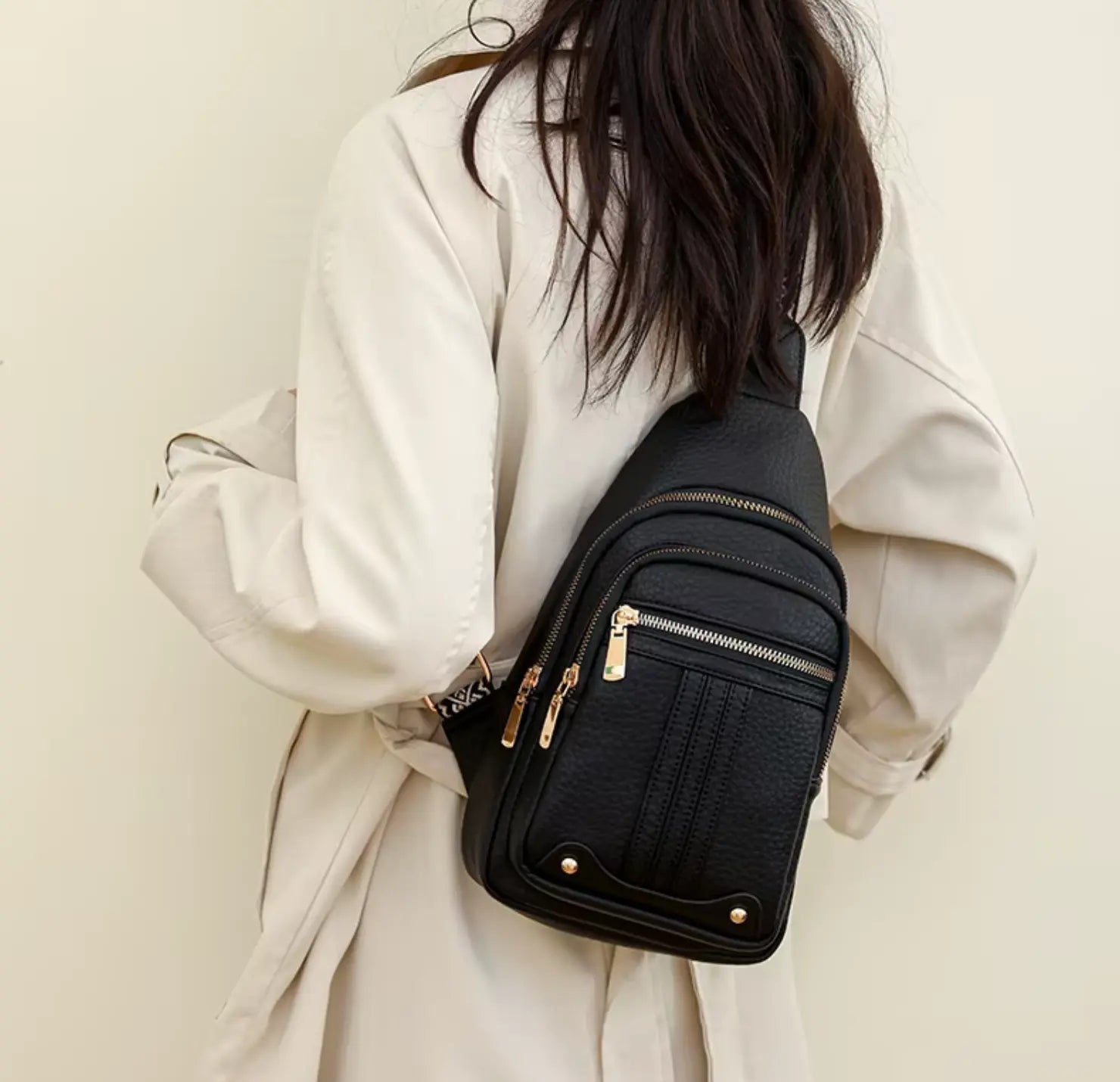 New Novelty fashion bag for ladies Leather Waterproof Ladies Sling Crossbody Bag Chest Bag for Girls