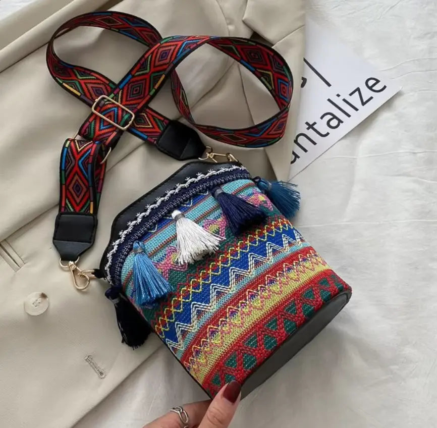 Ethnic Bucket Bags Weave Hobo PU Tassel Shoulder Bags Retro Women Fringe Bohemian Handbag