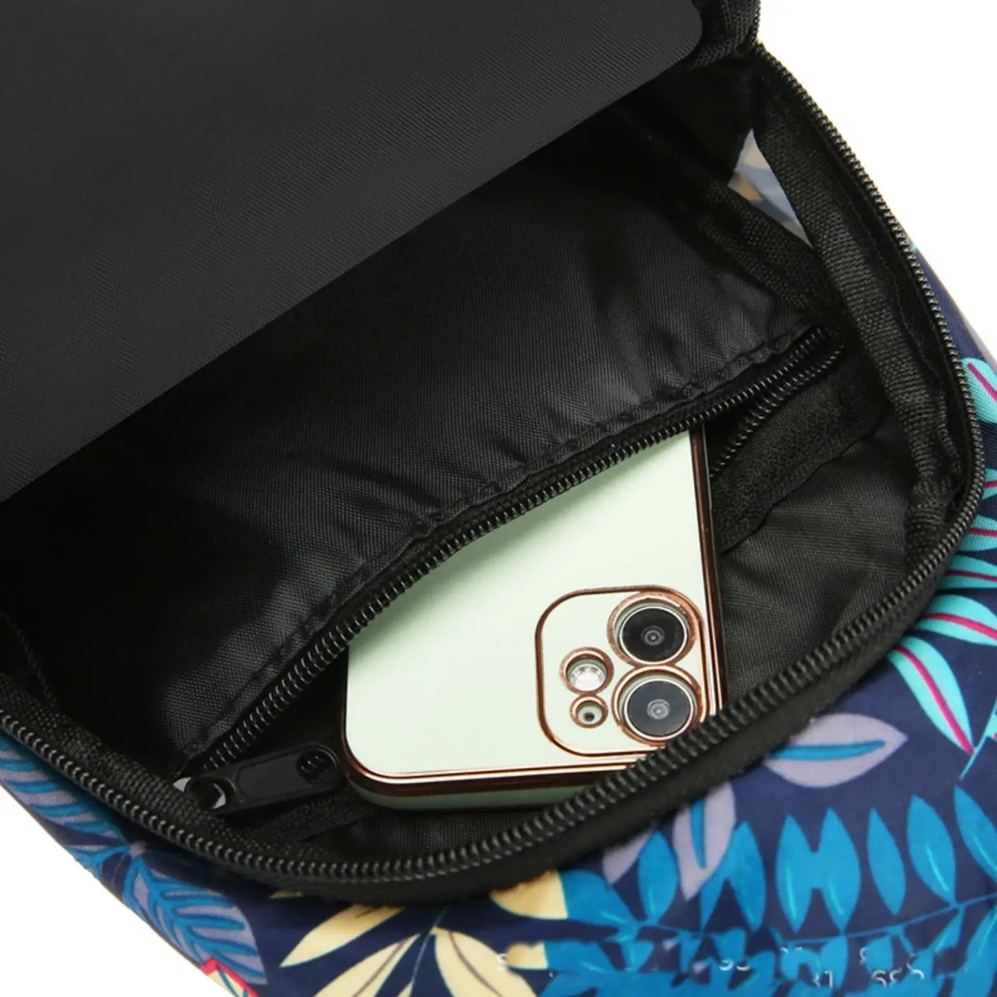 New Fendiz crossbody backpack Small Chest Shoulder Bag Hiking Outdoor