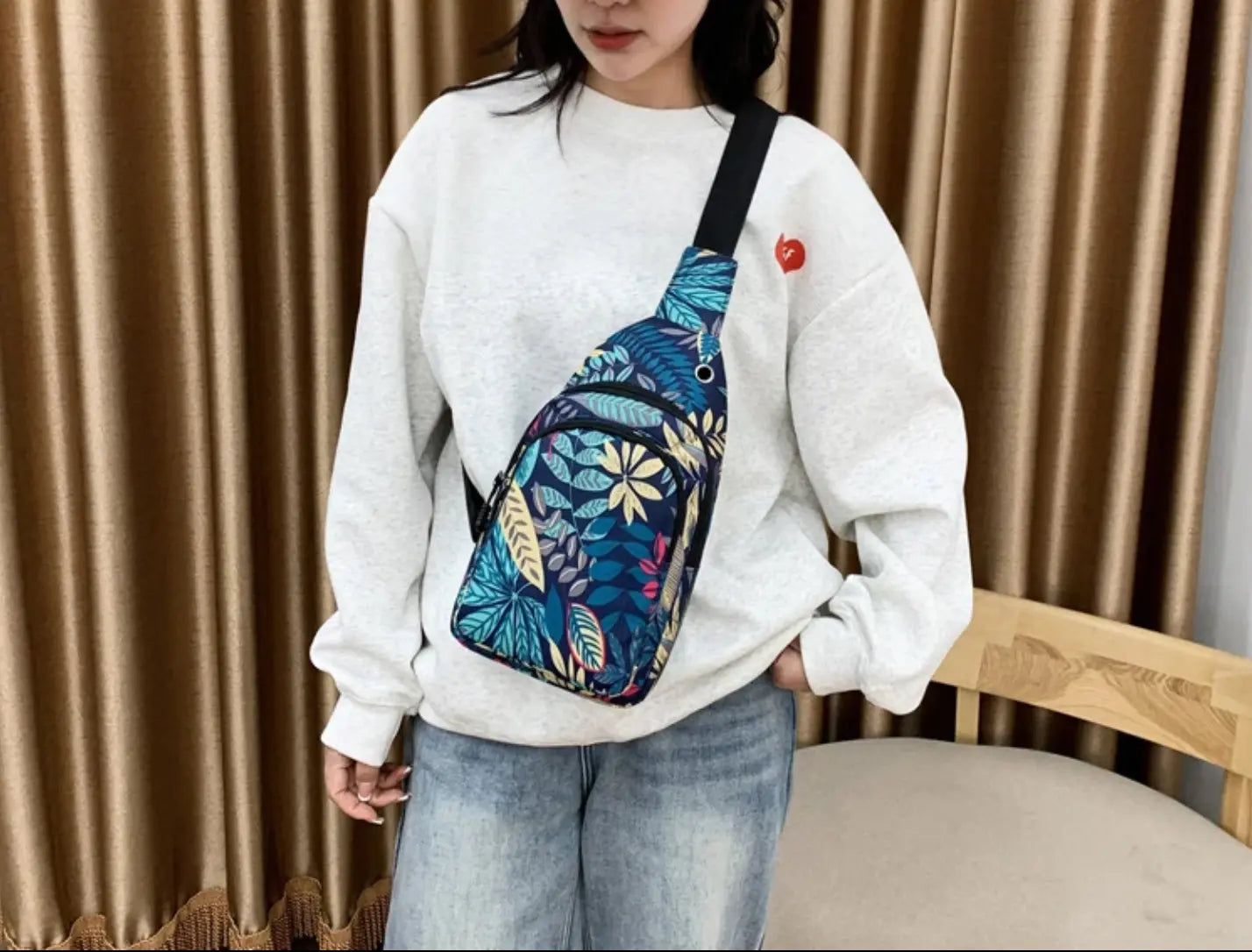 New Fendiz crossbody backpack Small Chest Shoulder Bag Hiking Outdoor