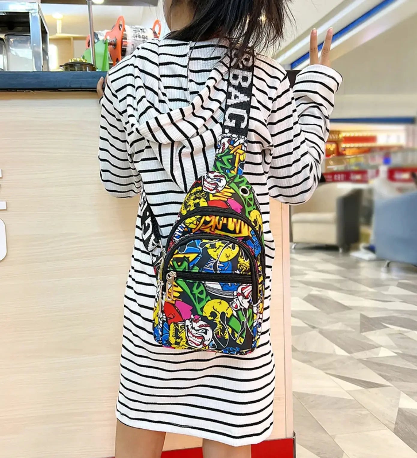 New kids fanny packSmall Graffiti Print Toddler Fanny Pack Crossbody Waist Bag for Kids Nylon Purses Chest Bag Shoulder Sling Bag