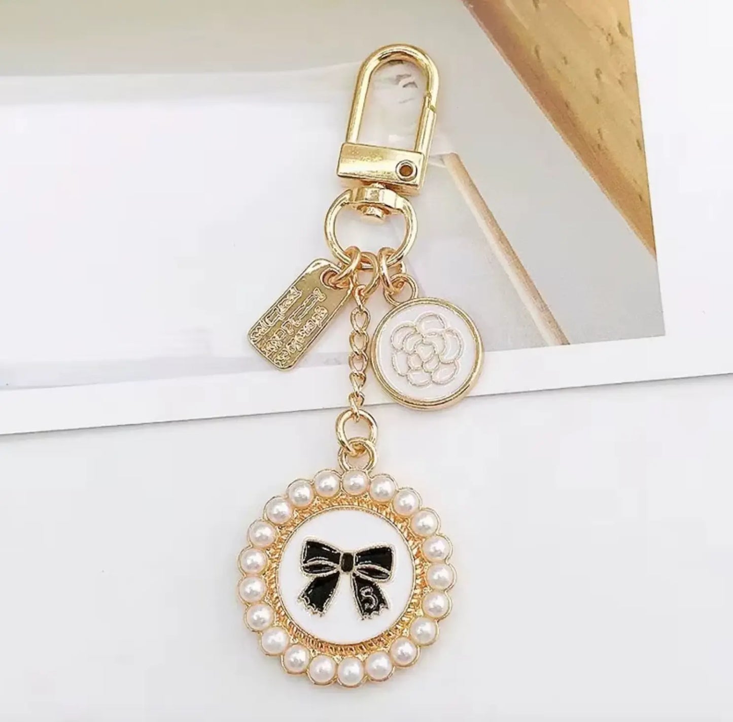 Diamond Keychain Perfume Bottle Bow Pearl Diy Bling Bag Pendant Charm Heart