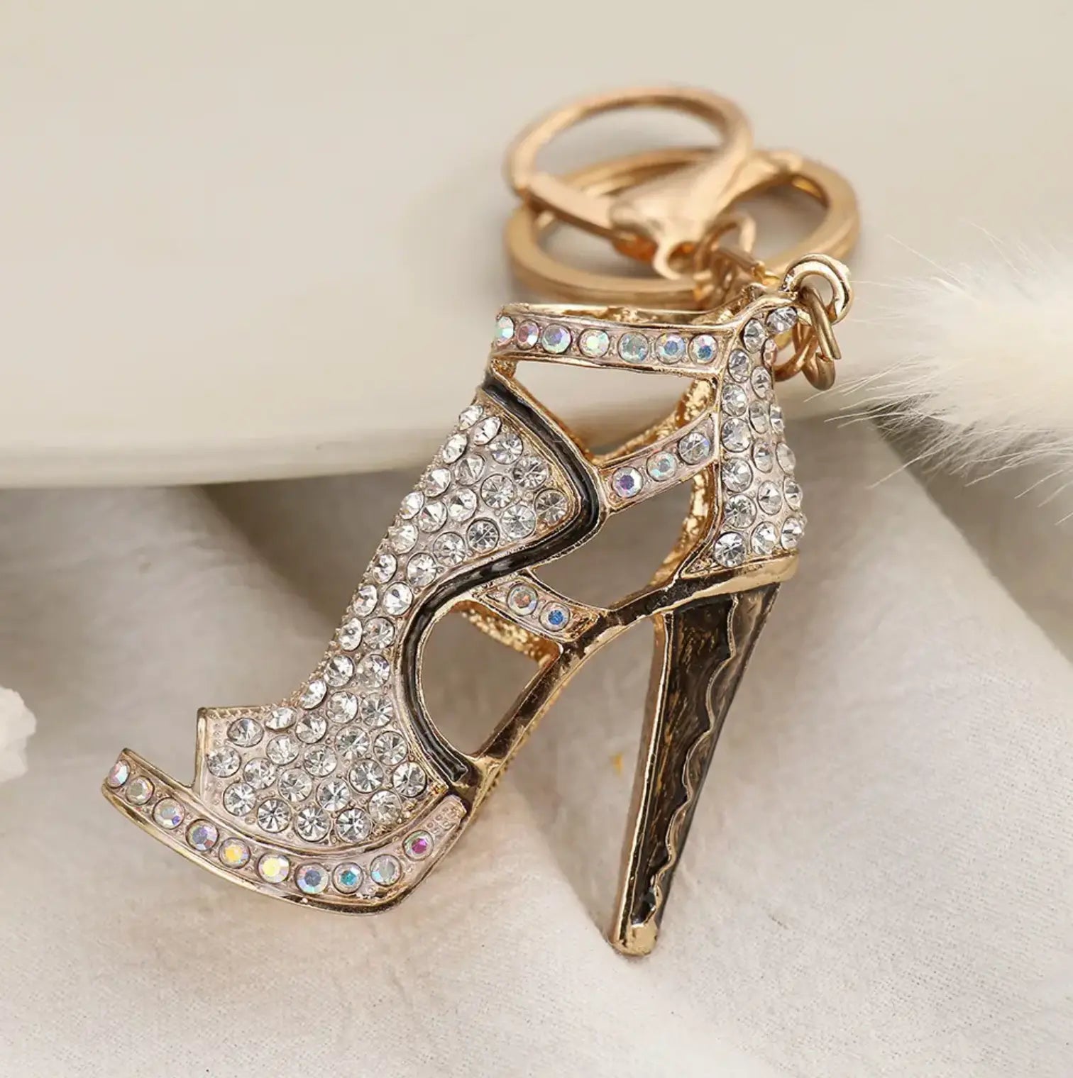 Metal Mini Women high-heeled shoes keychain Key Charms Chain