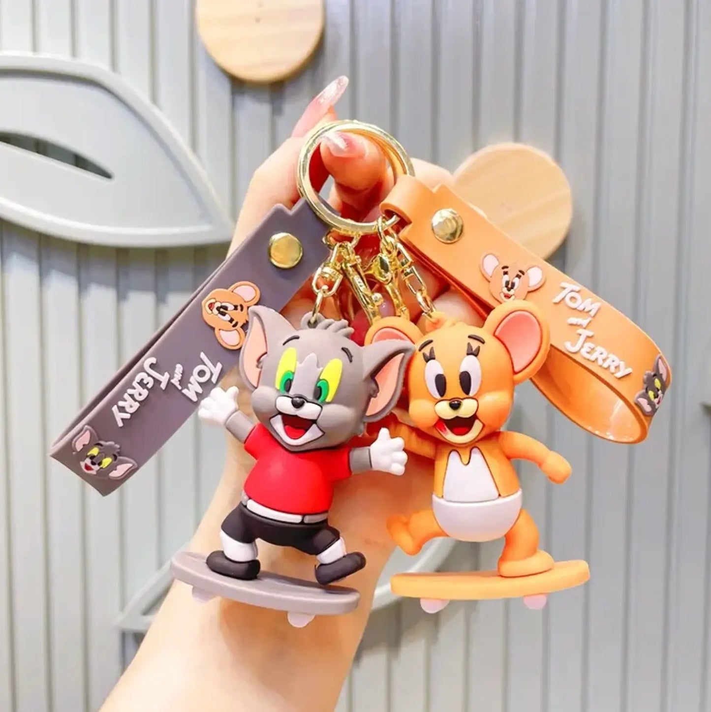 Cat and Mouse Skateboard Keychains Metal Alloy Light Pendant Car Bag Accessories