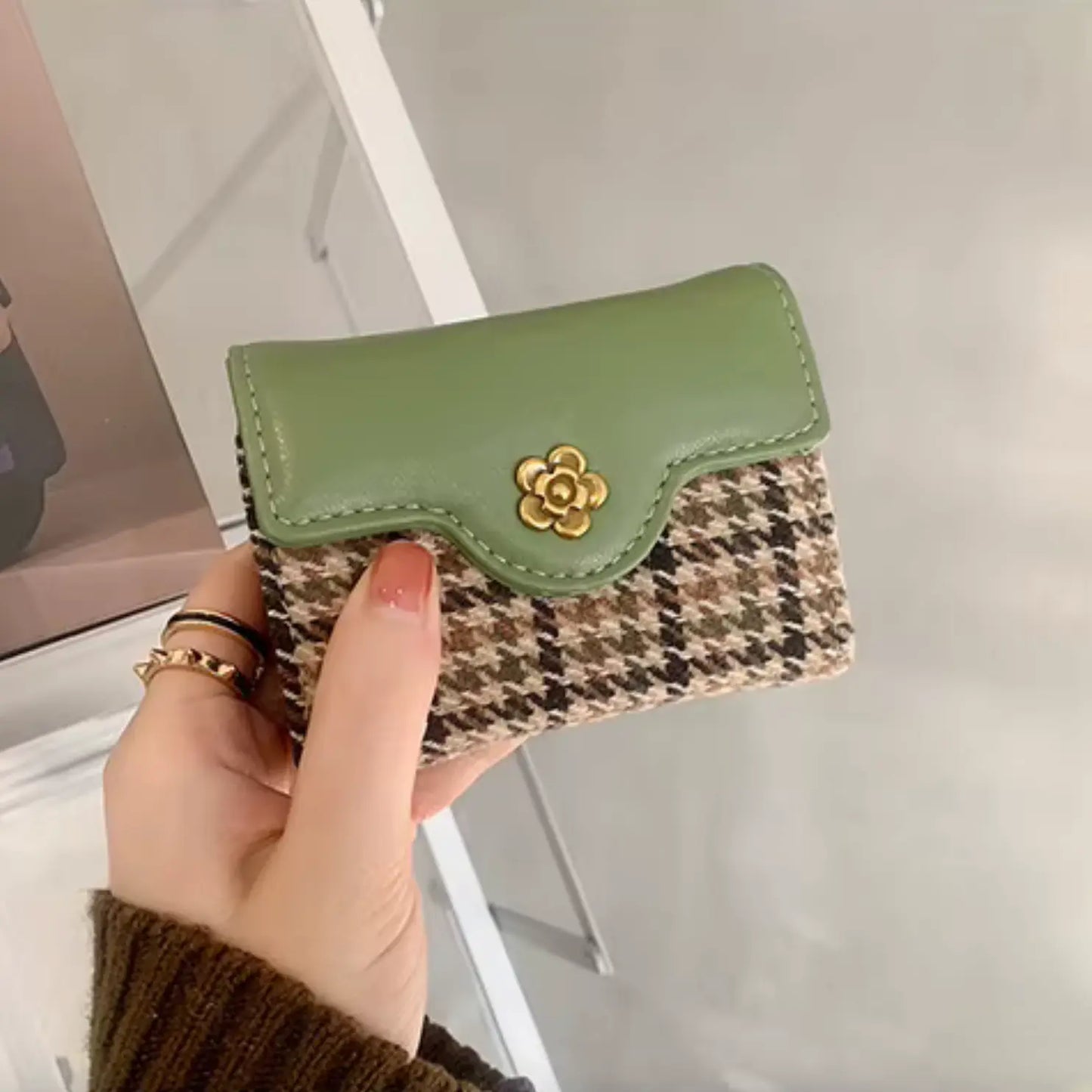 New Short Woven Wallet Ladies Card and Cash Holder Wallets Zipper Coin Purse Money Clip