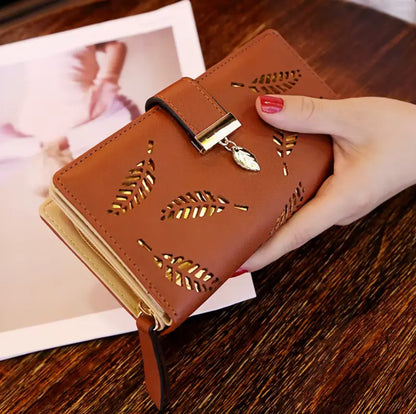 Fendiz women's wallet Long Leaf Bifold Wallet Leather Card Holder Purse Zipper Buckle